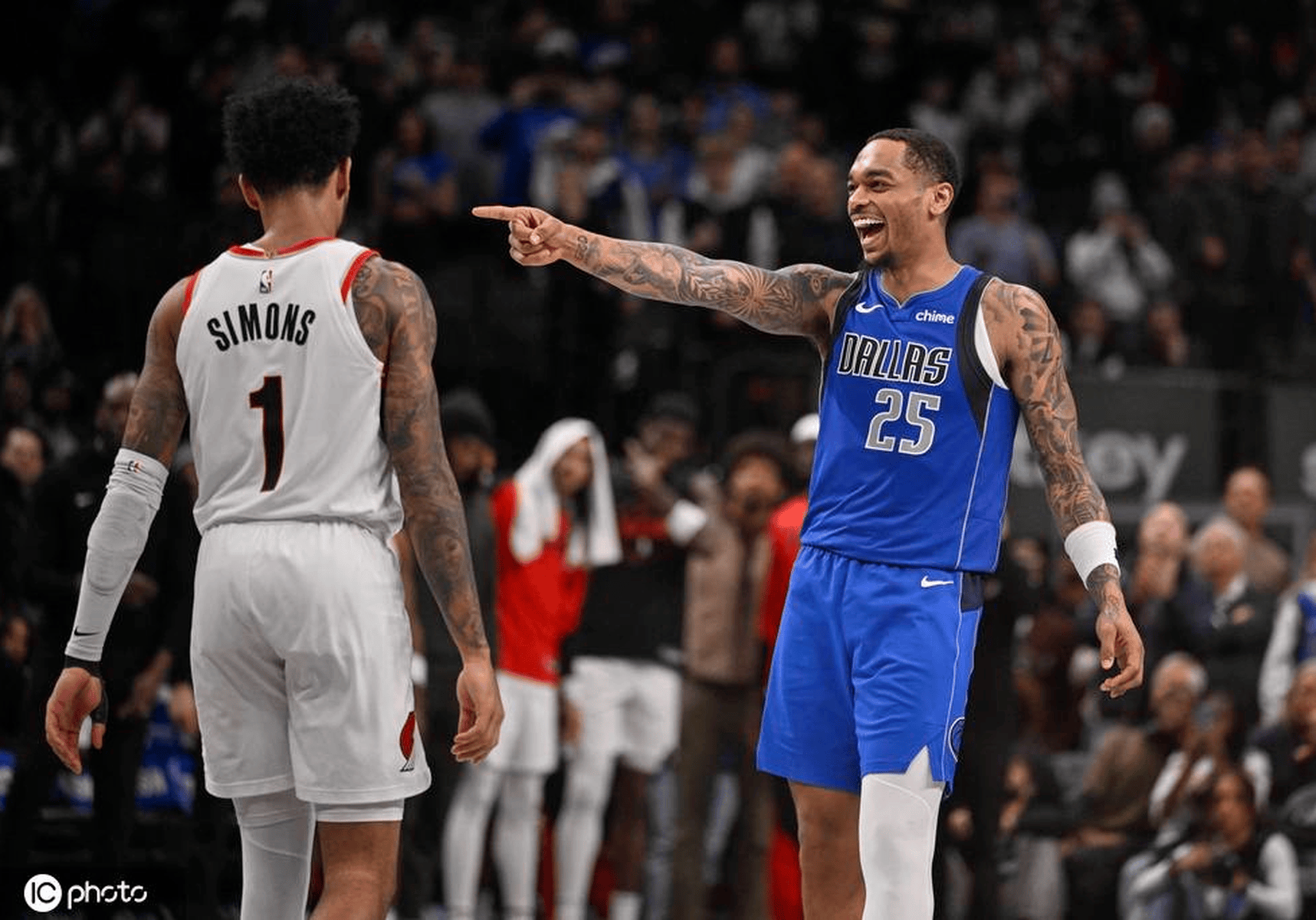 关于集结日突围战来临；达拉斯独行侠围绕英超手感冰凉；媒体盛赞；身体对抗强度拉满的信息-半岛体育